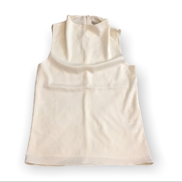 H&M Tops - H&M off white top